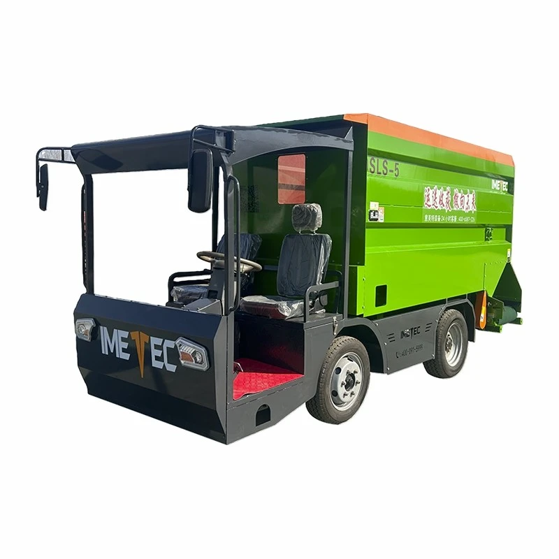 New energy spreader truck